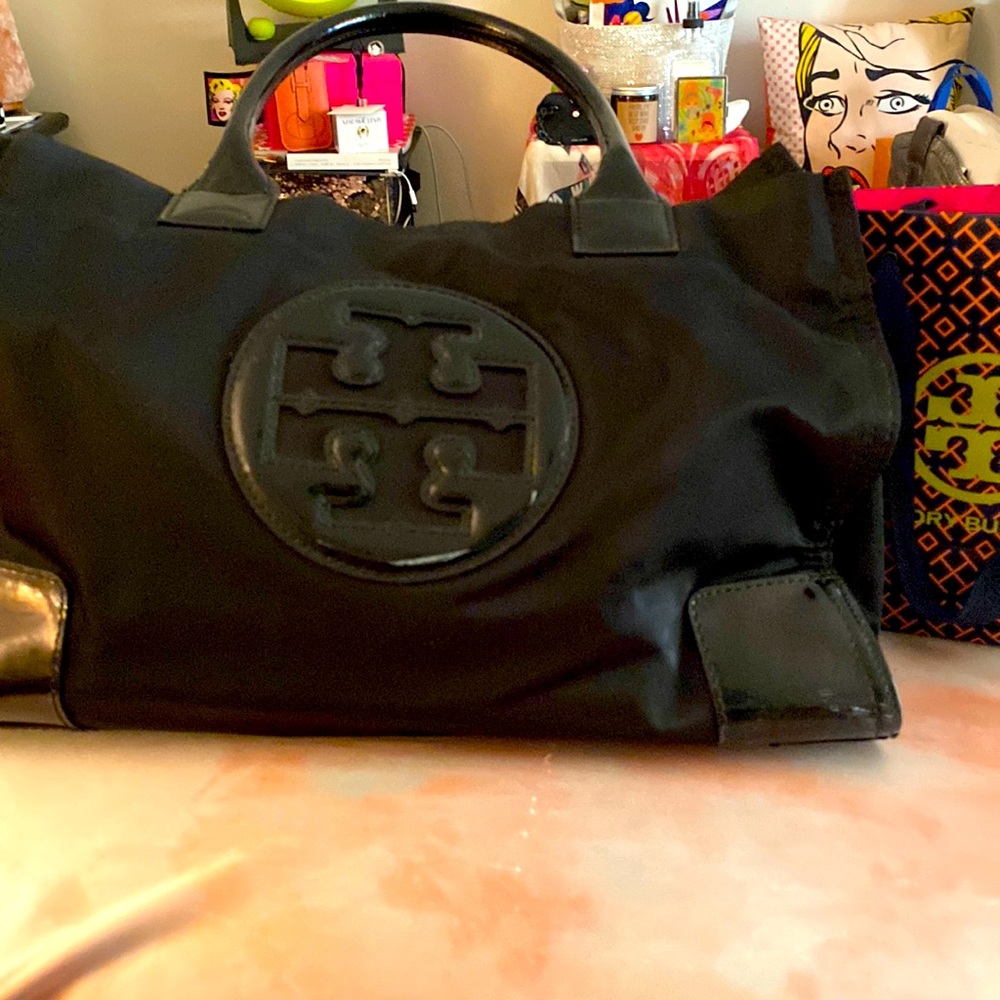 Tory Burch black handbag 👜